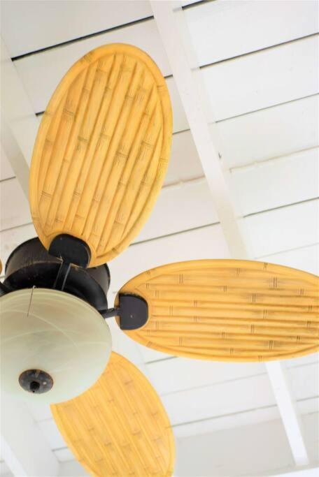 Island House # 9 Apartment Driftwood Village Екстериор снимка